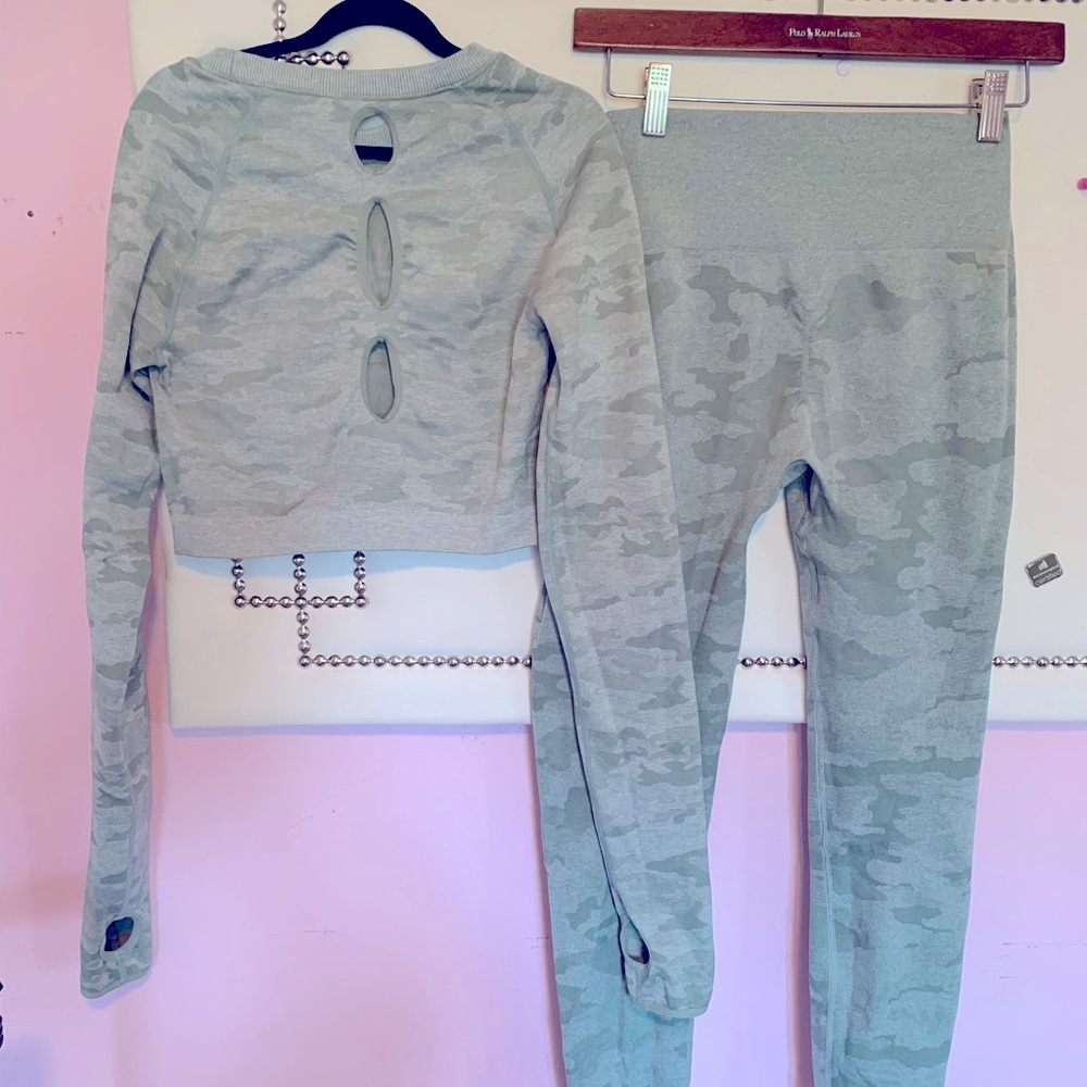 Seamless matching set leggings crop top workout